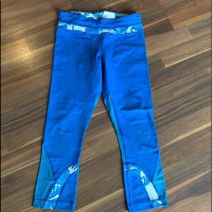 Lululemon size 6